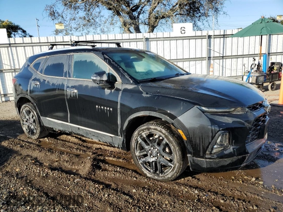2020 Chevrolet Blazer Premier z VIN 3GNKBFRS0LS634858, wystawiony jako Copart lot #77987524 z przebiegiem 24 951 mil mil oraz Szkoda całkowita • Salvage title. Historia ofert i sprzedaży dostępna na DreamBid. Obrazek 4.