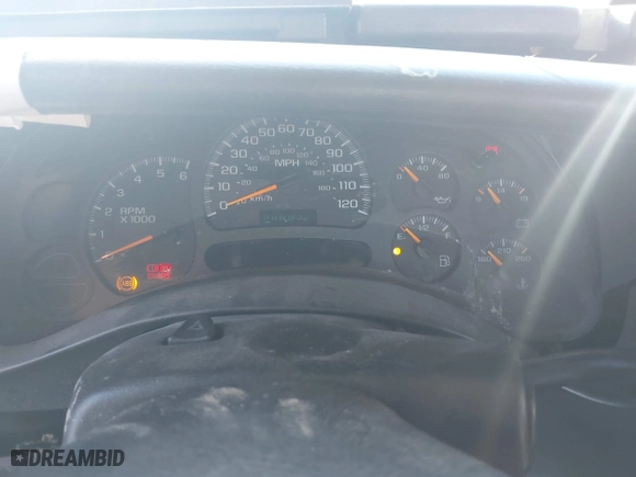 2003 Chevrolet Silverado 1500 Work Truck with VIN 2GCEC19XX31352031, listed as a IAAI auction lot 41283482 with 131,106 mi miles. Bid and sale history available at carsss.com. Image 7.
