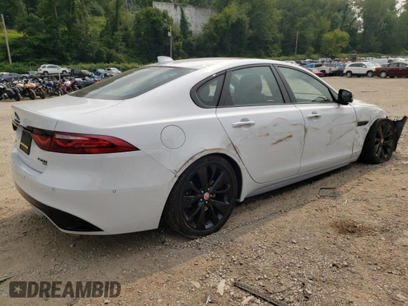 2021 Jaguar XF R-Dynamic SE with VIN SAJBL4GX3MCY88985, listed as a Copart auction lot 62696523 with 12,160 mi miles. Bid and sale history available at carsss.com. Image 3.