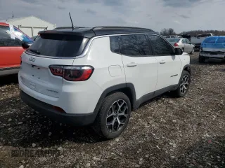 2025 Jeep Compass Limited with VIN 3C4NJDCN5ST535008, listed as a Copart auction lot 51478075 with 370 mi miles and Salvage title. Bid and sale history available at DreamBid. Image 3.