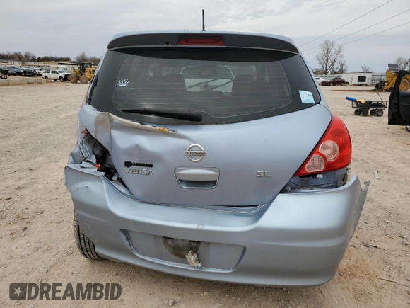 2010 Nissan Versa S z VIN 3N1BC1CPXAL356655, wystawiony jako Copart lot #47998165 z przebiegiem 109 853 mil mil oraz Szkoda całkowita • Salvage title. Historia ofert i sprzedaży dostępna na DreamBid. Obrazek 6.