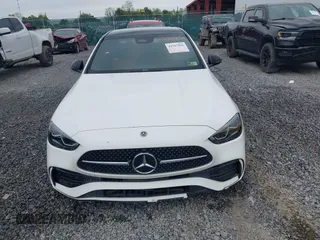 2022 Mercedes-Benz C 300 z VIN W1KAF4HB9NR043468, wystawiony jako IAAI lot #42317926 z przebiegiem 73 248 mil mil oraz . Historia ofert i sprzedaży dostępna na DreamBid. Obrazek 12.