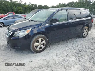 2010 Volkswagen Routan SE with VIN 2V4RW3D17AR237026, listed as a Copart auction lot 66508255 with 205,399 mi miles and Clean title. Bid and sale history available at DreamBid. Image 1.