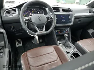 2022 Volkswagen Tiguan SEL R-Line with VIN 3VV4B7AX1NM149958, listed as a Copart auction lot 48055175 with 31,908 mi miles and Salvage Title. Bid and sale history available at carsss.com. Image 8.