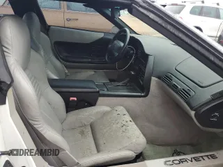 1995 Chevrolet Corvette z VIN 1G1YY22PXS5115866, wystawiony jako Copart lot #74983214 z przebiegiem Nie podano mil oraz Szkoda całkowita • Salvage title. Historia ofert i sprzedaży dostępna na DreamBid. Obrazek 11.