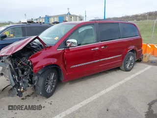 2014 Chrysler Town & Country Touring-L with VIN 2C4RC1CGXER165421, listed as a IAAI auction lot 41866846 with 53,303 mi miles. Bid and sale history available at carsss.com. Image 19.