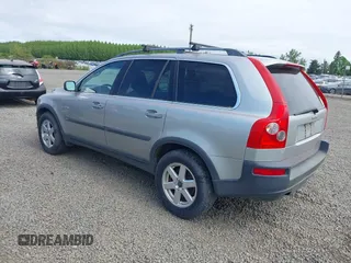 2005 Volvo XC90 with VIN YV1CZ592451150192, listed as a IAAI auction lot 42136295 with 169,886 mi miles. Bid and sale history available at carsss.com. Image 3.