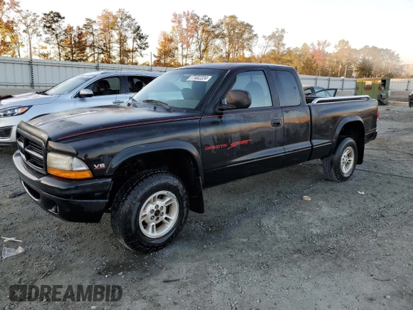 1999 Dodge Dakota SLT with VIN 1B7GG22X1XS235134, listed as a Copart auction lot 77482224 with 172,701 mi miles and Salvage Title. Bid and sale history available at carsss.com. Image 1.