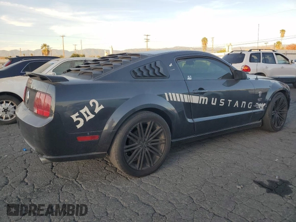 2007 Ford Mustang GT Deluxe with VIN 1ZVHT82H575235208, listed as a Copart auction lot 85820534 with 163,659 mi miles and Clean Title. Bid and sale history available at carsss.com. Image 3.