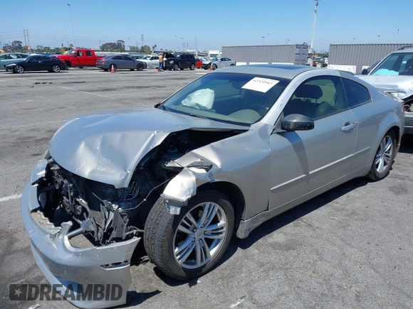 2003 Infiniti G35 w/Leather z VIN JNKCV54E13M222155, wystawiony jako IAAI lot #42324943 z przebiegiem 107 263 mil mil oraz . Historia ofert i sprzedaży dostępna na DreamBid. Obrazek 2.