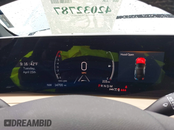 2024 Cadillac XT4 AWD Premium Luxury with VIN 1GYFZDR45RF143981, listed as a IAAI auction lot 42032787 with 14,700 mi miles and . Bid and sale history available at DreamBid. Image 7.