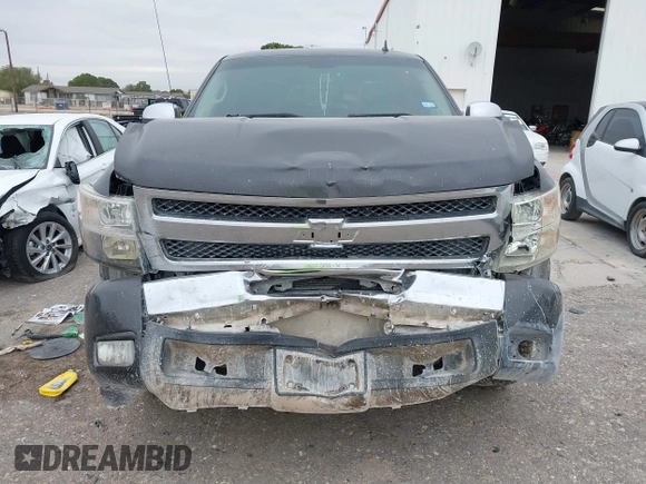 2010 Chevrolet Silverado 1500 LT with VIN 3GCRCSE0XAG228684, listed as a IAAI auction lot 40975818 with 264,129 mi miles and . Bid and sale history available at DreamBid. Image 11.