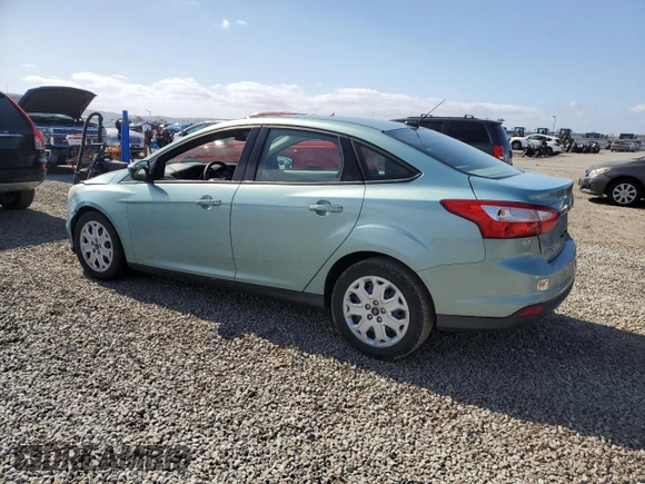 2012 Ford Focus SE z VIN 1FAHP3F29CL220030, wystawiony jako Copart lot #44858885 z przebiegiem 67 436 mil mil oraz Czysty tytuł • Clean title. Historia ofert i sprzedaży dostępna na DreamBid. Obrazek 2.