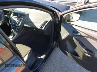 2013 Ford Focus SE with VIN 1FADP3F27DL183804, listed as a IAAI auction lot 40899670 with 66,352 mi miles. Bid and sale history available at carsss.com. Image 5.