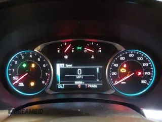 2019 Chevrolet Traverse LT Cloth with VIN 1GNEVGKW2KJ215529, listed as a IAAI auction lot 41723523 with 86,859 mi miles. Bid and sale history available at carsss.com. Image 7.