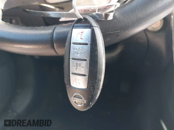 2015 Nissan Sentra SR with VIN 3N1AB7AP9FL680305, listed as a IAAI auction lot 41975268 with 97,778 mi miles and . Bid and sale history available at DreamBid. Image 11.