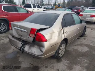2002 Honda Civic EX with VIN 1HGES26792L050768, listed as a IAAI auction lot 41083871 with 170299 miles. Bid and sale history available at carsss.com. Image 4.