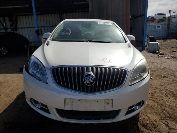 2015 Buick Verano Group z VIN 1G4PS5SK0F4183790, wystawiony jako Copart lot #47796315 z przebiegiem 108 390 mil mil oraz Szkoda całkowita • Salvage title. Historia ofert i sprzedaży dostępna na DreamBid. Obrazek 5.