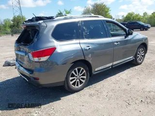 2015 Nissan Pathfinder Platinum with VIN 5N1AR2MM5FC714812, listed as a IAAI auction lot 42373778 with 100,356 mi miles and . Bid and sale history available at DreamBid. Image 4.