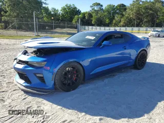 2017 Chevrolet Camaro 2SS with VIN 1G1FH1R77H0125557, listed as a Copart auction lot 49677725 with 76,807 mi miles and Salvage Title. Bid and sale history available at carsss.com. Image 1.