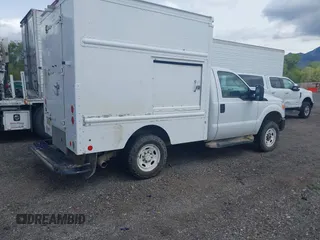 2015 Ford F-250 XL with VIN 1FDBF2B67FED21660, listed as a IAAI auction lot 42014093 with 560,205 mi miles and . Bid and sale history available at DreamBid. Image 4.