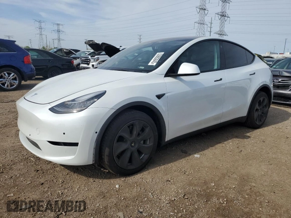 2022 Tesla Model Y Long Range z VIN 7SAYGAEE2NF465173, wystawiony jako Copart lot #53983845 z przebiegiem 42 740 mil mil oraz Szkody całkowita. Historia ofert i sprzedaży dostępna na DreamBid. Obrazek 1.