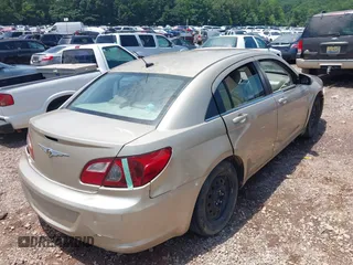 2007 Chrysler Sebring with VIN 1C3LC46K67N516868, listed as a IAAI auction lot 42594517 with 253,362 mi miles and . Bid and sale history available at DreamBid. Image 4.
