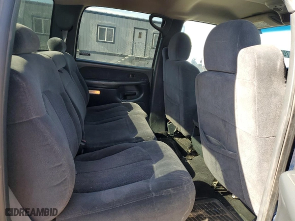 2002 Chevrolet Silverado 2500HD LS with VIN 1GCHK23G02F121208, listed as a Copart auction lot 75267464 with NaN miles and Salvage Title. Bid and sale history available at carsss.com. Image 10.