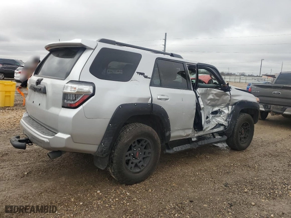 2024 Toyota 4Runner TRD Off Road with VIN JTERU5JR6R6221498, listed as a Copart auction lot 44456845 with 18,578 mi miles and Salvage Title. Bid and sale history available at carsss.com. Image 3.