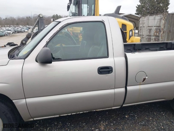 2006 Chevrolet Silverado 1500 Work Truck with VIN 1GCEC14X56Z105275, listed as a IAAI auction lot 41413890 with NaN miles. Bid and sale history available at carsss.com. Image 14.