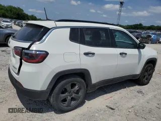 2020 Jeep Compass Sport с VIN 3C4NJCAB7LT256955, выставлен на аукционе Copart как лот 57062805 с пробегом 50 827 миль миль и Списание • Salvage title. История ставок и продаж доступна на DreamBid. Изображение 3.