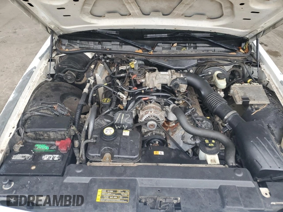 2006 Ford Police Interceptor with VIN 2FAHP71W96X147346, listed as a Copart auction lot 84648174 with 225,637 mi miles and Salvage title. Bid and sale history available at DreamBid. Image 12.