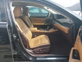 2016 Lexus ES with VIN 58ABK1GG0GU004813, listed as a IAAI auction lot 42114069 with 111,622 mi miles. Bid and sale history available at carsss.com. Image 5.