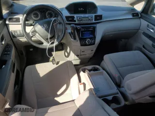 2016 Honda Odyssey SE with VIN 5FNRL5H39GB078198, listed as a Copart auction lot 52402095 with 243,117 mi miles and Salvage Title. Bid and sale history available at carsss.com. Image 8.