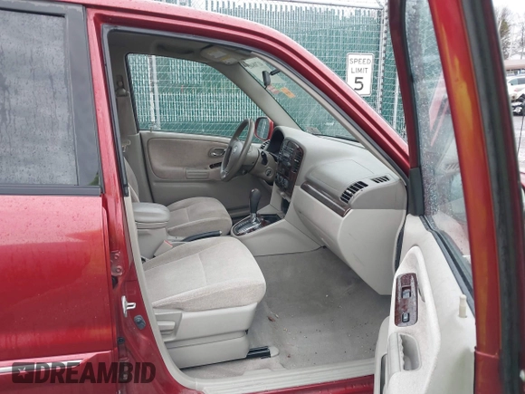 2004 Suzuki XL7 LX z VIN JS3TX92V444102973, wystawiony jako IAAI lot #41708405 z przebiegiem 144 581 mil mil oraz . Historia ofert i sprzedaży dostępna na DreamBid. Obrazek 5.