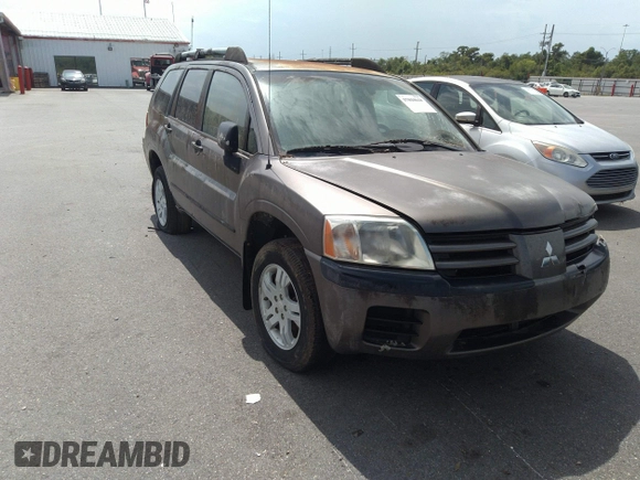 2005 Mitsubishi Endeavor LS with VIN 4A4MM21S65E044878, listed as a IAAI auction lot 40503526 with 186,503 mi miles. Bid and sale history available at carsss.com. Image 1.