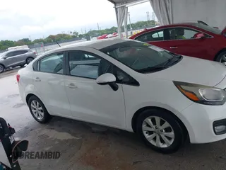 2014 Kia Rio EX z VIN KNADN4A38E6339206, wystawiony jako IAAI lot #41972283 z przebiegiem 95 993 mil mil oraz . Historia ofert i sprzedaży dostępna na DreamBid. Obrazek 13.