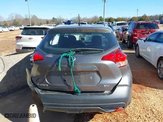 2018 Nissan Kicks SV with VIN 3N1CP5CU9JL545559, listed as a IAAI auction lot 41365421 with 110,357 mi miles. Bid and sale history available at carsss.com. Image 16.