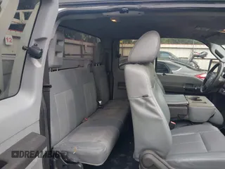 2016 Ford F-250 XL with VIN 1FD7X2A60GEA17446, listed as a IAAI auction lot 42373465 with 117,847 mi miles and . Bid and sale history available at DreamBid. Image 8.