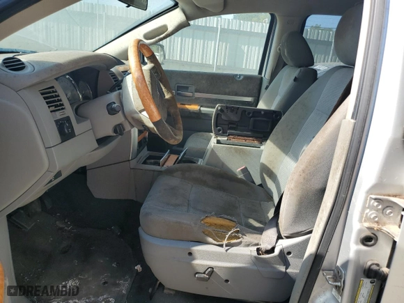 2009 Chrysler Aspen Limited with VIN 1A8HX58P49F705481, listed as a Copart auction lot 75481844 with 142,153 mi miles and Clean Title. Bid and sale history available at carsss.com. Image 7.