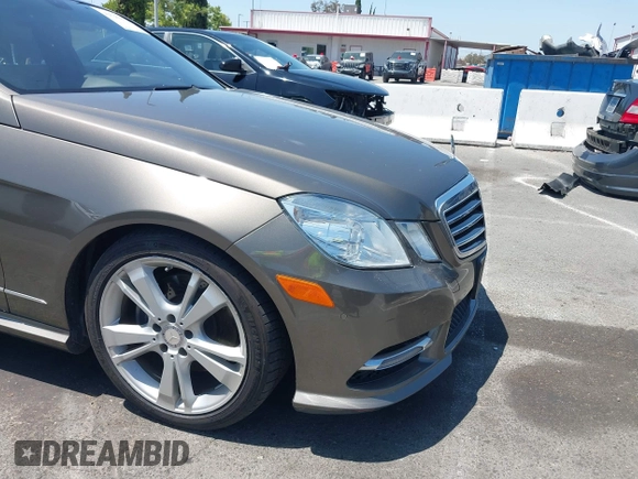 2013 Mercedes-Benz E 350 Luxury with VIN WDDHF5KB3DA767988, listed as a IAAI auction lot 42526365 with 113,012 mi miles and . Bid and sale history available at DreamBid. Image 17.