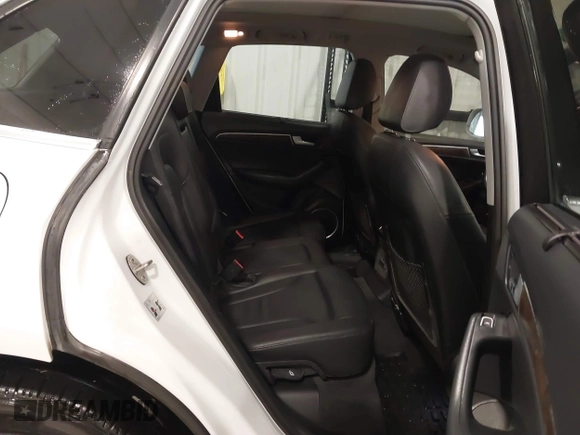 2016 Audi Q5 Prestige with VIN WA1W7AFP7GA001712, listed as a IAAI auction lot 41586298 with 98,725 mi miles. Bid and sale history available at carsss.com. Image 8.