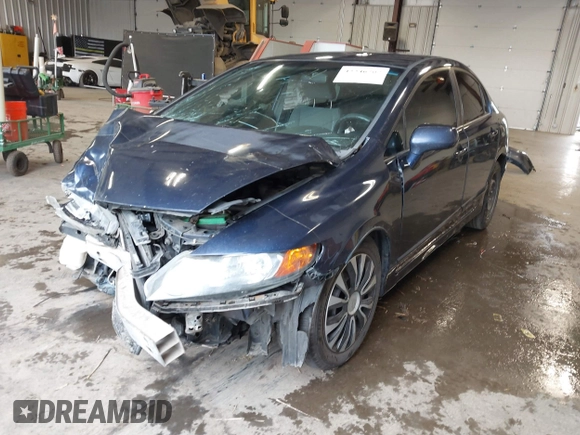2008 Honda Civic LX z VIN 1HGFA16578L008138, wystawiony jako IAAI lot #42246207 z przebiegiem 152 247 mil mil oraz . Historia ofert i sprzedaży dostępna na DreamBid. Obrazek 2.