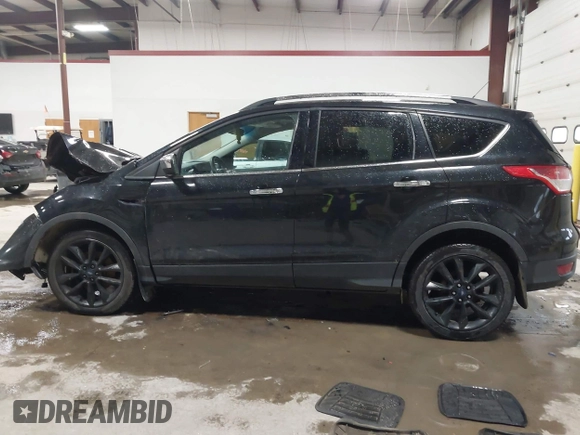 2015 Ford Escape SE with VIN 1FMCU9G91FUC49902, listed as a IAAI auction lot 41947883 with 140,670 mi miles. Bid and sale history available at carsss.com. Image 14.