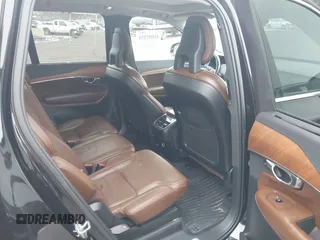 2018 Volvo XC90 Inscription with VIN YV4A22PL1J1320222, listed as a IAAI auction lot 41002251 with 137,523 mi miles. Bid and sale history available at carsss.com. Image 8.