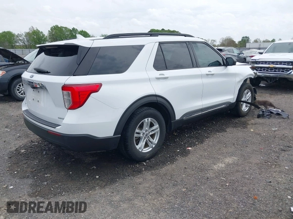 2020 Ford Explorer XLT with VIN 1FMSK7DH4LGC22642, listed as a IAAI auction lot 41932776 with 45,099 mi miles and . Bid and sale history available at carsss.com. Image 4.