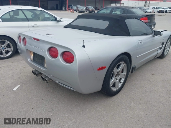 1998 Chevrolet Corvette with VIN 1G1YY32G3W5109287, listed as a IAAI auction lot 41361984 with 170,468 mi miles. Bid and sale history available at carsss.com. Image 4.