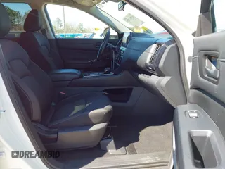 2023 Nissan Pathfinder SV z VIN 5N1DR3BC4PC243511, wystawiony jako IAAI lot #41742729 z przebiegiem 43 909 mil mil oraz . Historia ofert i sprzedaży dostępna na DreamBid. Obrazek 5.