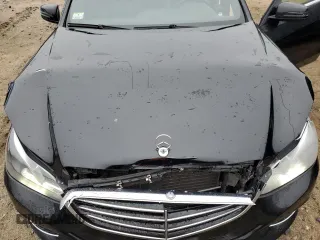 2014 Mercedes-Benz E 350 Luxury with VIN WDDHH8JB3EA811390, listed as a Copart auction lot 83911324 with 221,207 mi miles and Clean Title. Bid and sale history available at DreamBid. Image 11.
