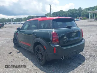 2023 MINI Countryman John Cooper Works z VIN WMZ33BS09P3R00627, wystawiony jako IAAI lot #42419212 z przebiegiem 12 260 mil mil oraz . Historia ofert i sprzedaży dostępna na DreamBid. Obrazek 3.